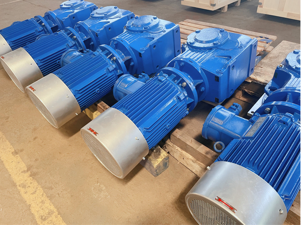 熱浸鋅工藝泥漿攪拌器產(chǎn)品銷往南美